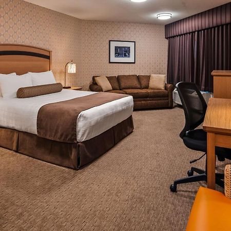 Best Western Plus Country Meadows Inn Aldergrove Exterior photo