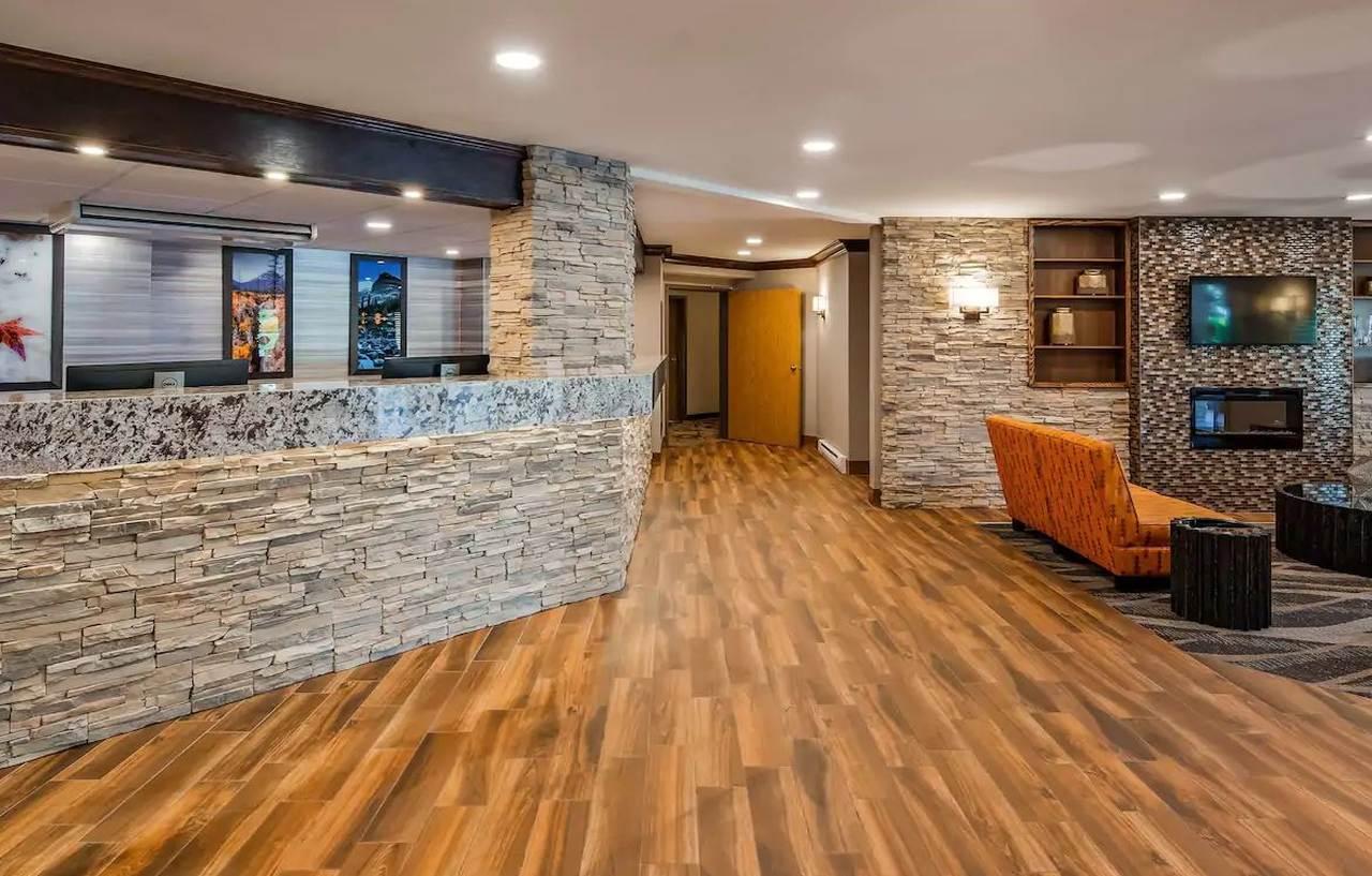 Best Western Plus Country Meadows Inn Aldergrove Exterior photo