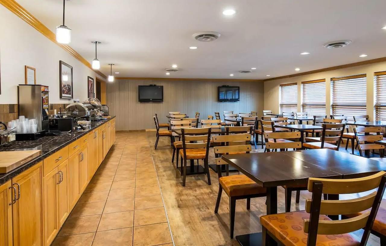 Best Western Plus Country Meadows Inn Aldergrove Exterior photo