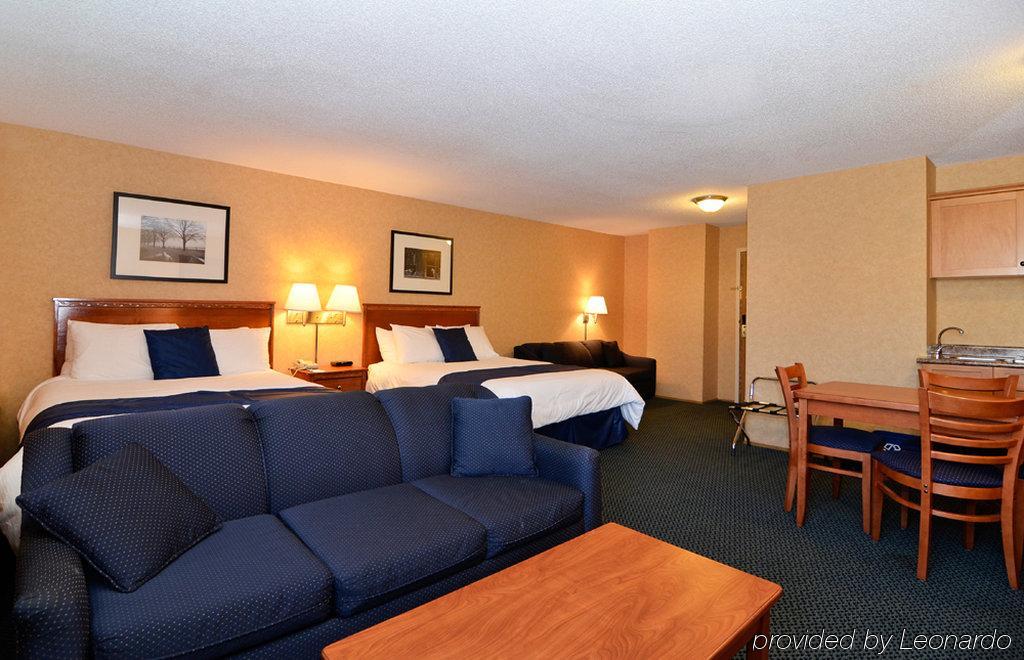 Best Western Plus Country Meadows Inn Aldergrove Room photo