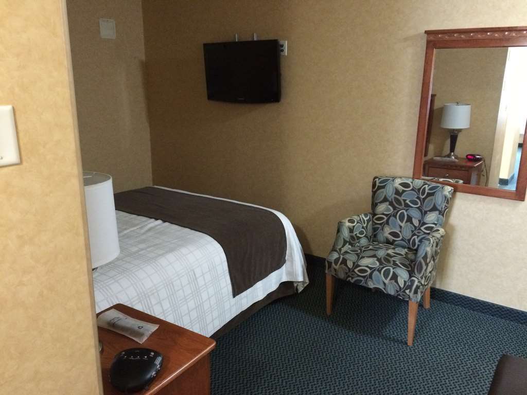 Best Western Plus Country Meadows Inn Aldergrove Room photo
