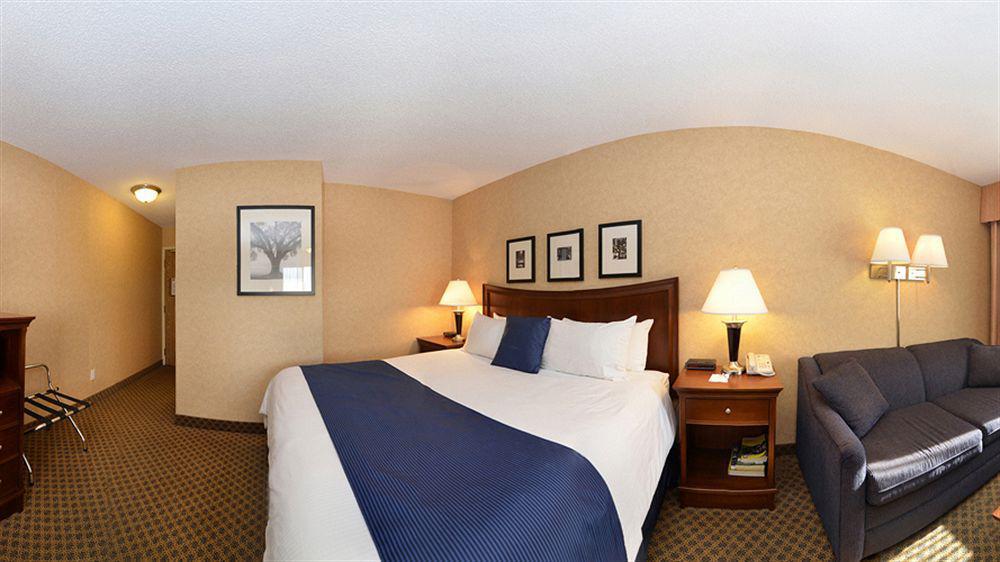 Best Western Plus Country Meadows Inn Aldergrove Exterior photo
